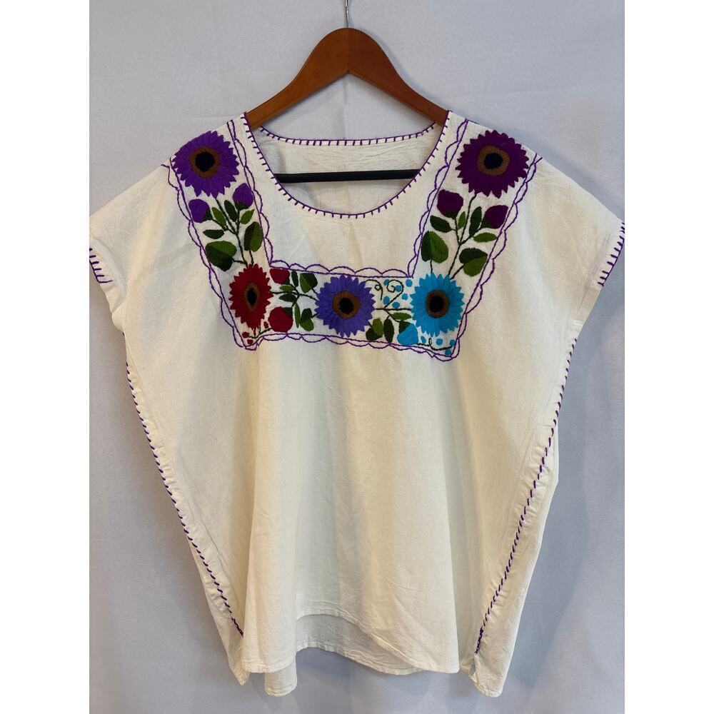 Women’s Handmade Size Unknown, Cream Floral Embroidered Shirt.